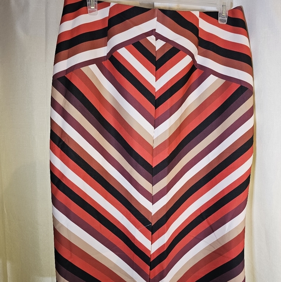 3/$20 ECI XL Multi-colored Striped Skirt - Picture 5 of 6
